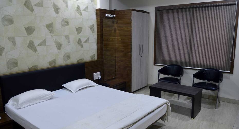 Hotel Radiant, Rajgarh 4