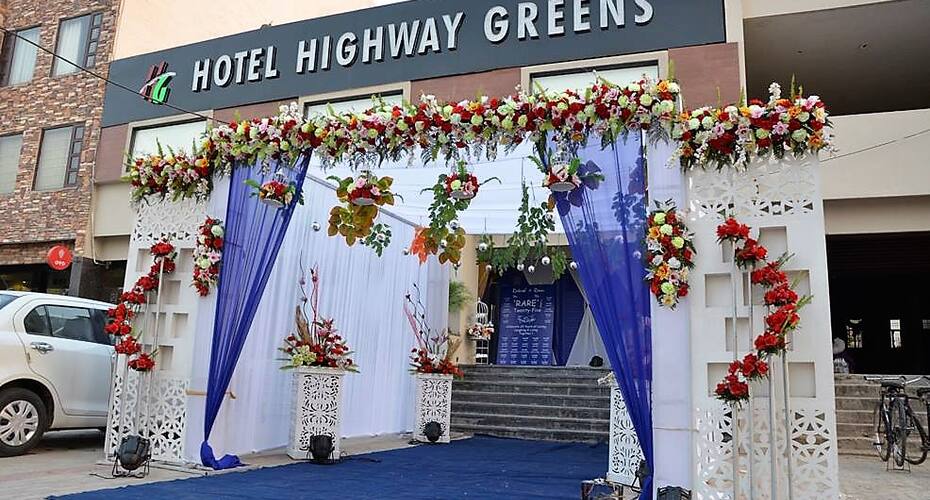 HOTEL HIGHWAY GREEN__, Mohali 4