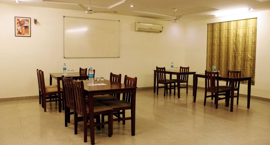 Hotel Camria Inn DLF Phase 3,Gurgaon, Gurgaon 4