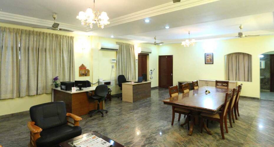 Golden Flowers Inn, Chennai 2