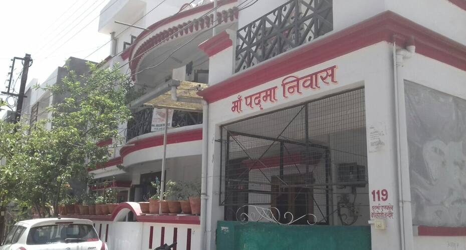Good And well furnished room, Indore 2
