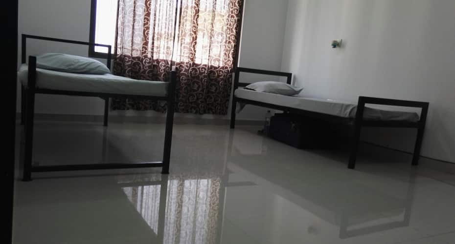 Lucurious Service Apartment in Borivali East, Mumbai 1