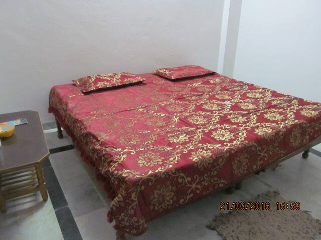 'Vaikunth Home Stay', Indore 5