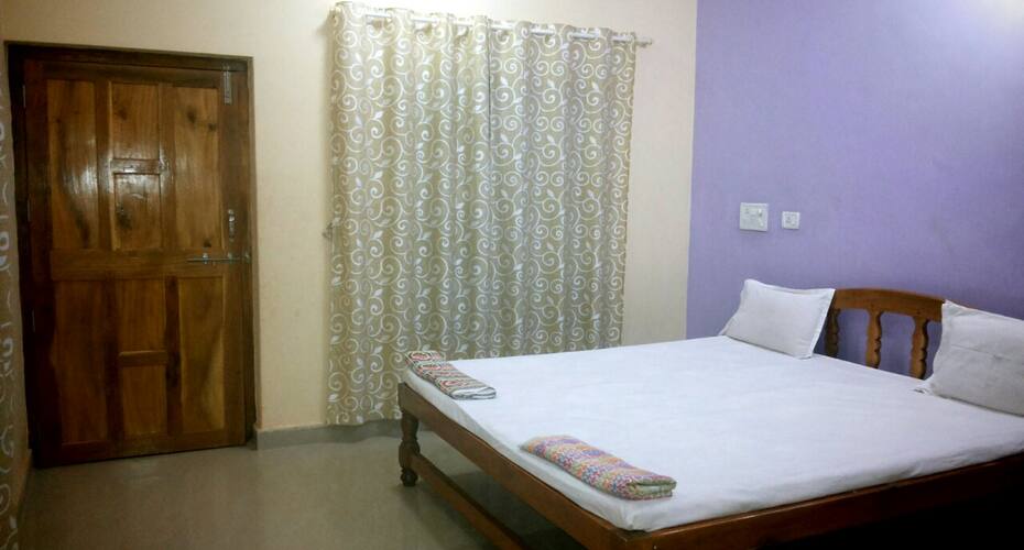 Shubhangi Home Stay, Tarkarli 4