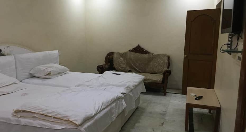 iROOMZ Shanbhag Towers International, Hospet, Hampi 5