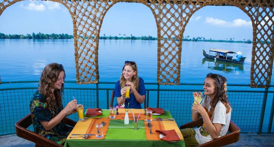 Mira's PMC Lakeshore Resort, Alleppey 2