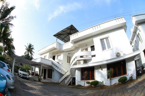 Deluxe Villa In  Cochin  @ Kanadan Homes, Kochi 2