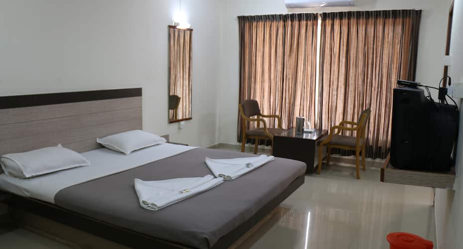 Tarkarli Niwas Nyahari, Tarkarli 4