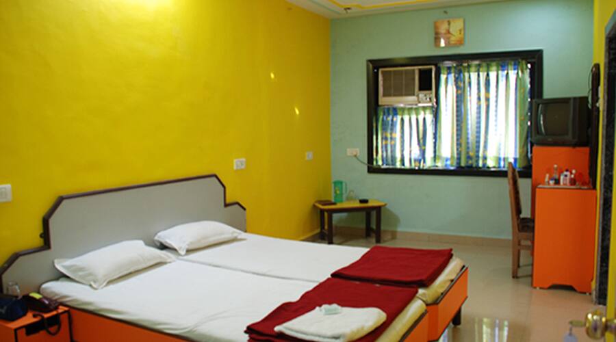 Hotel Umesh (Near Nani Daman Beach), Daman 4