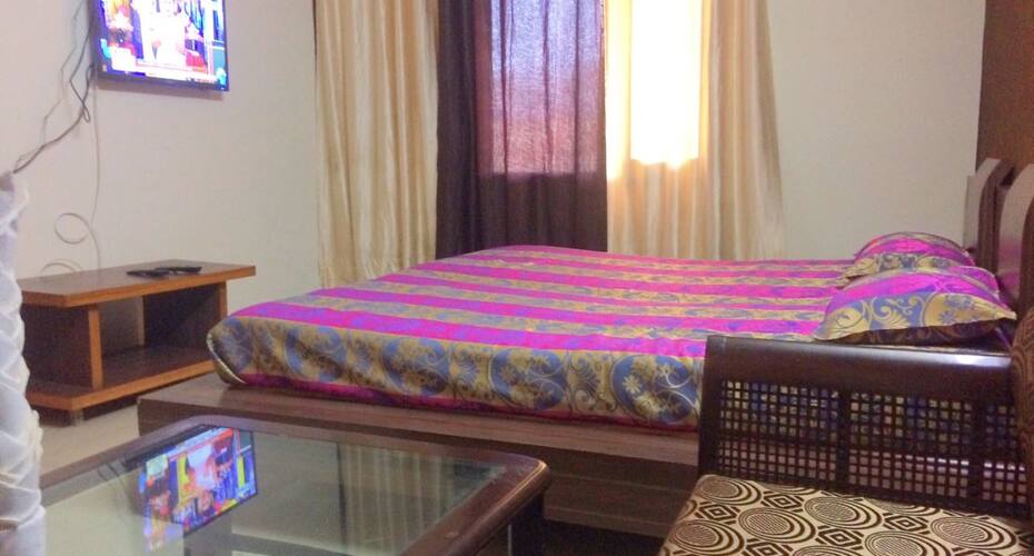 Gold Hotel, Hissar 3