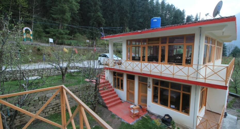 Domia Mount View Homestay, Manali 4