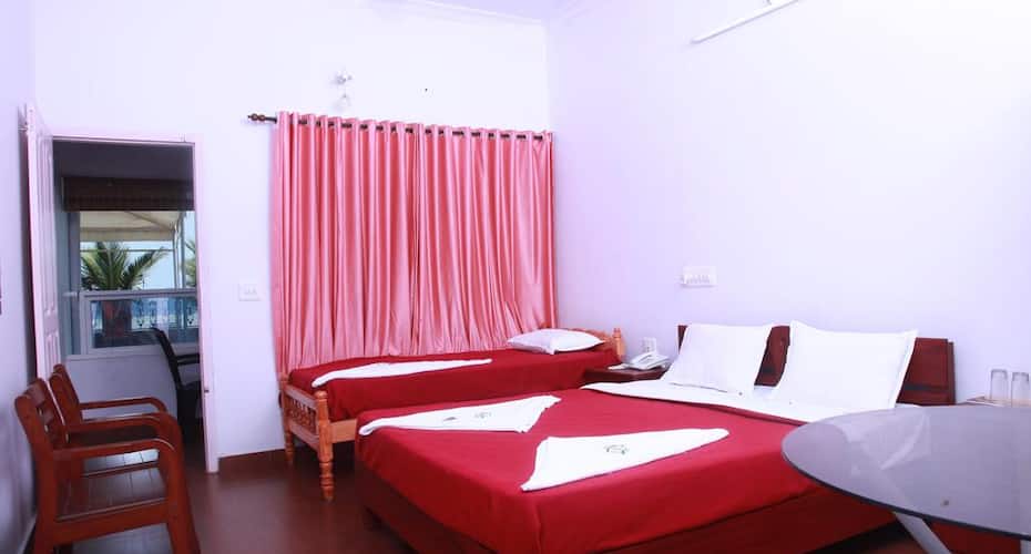 Alleppey Holiday Beach Resort, Alleppey 3