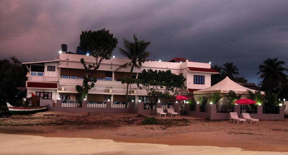 Alleppey Holiday Beach Resort, Alleppey 1