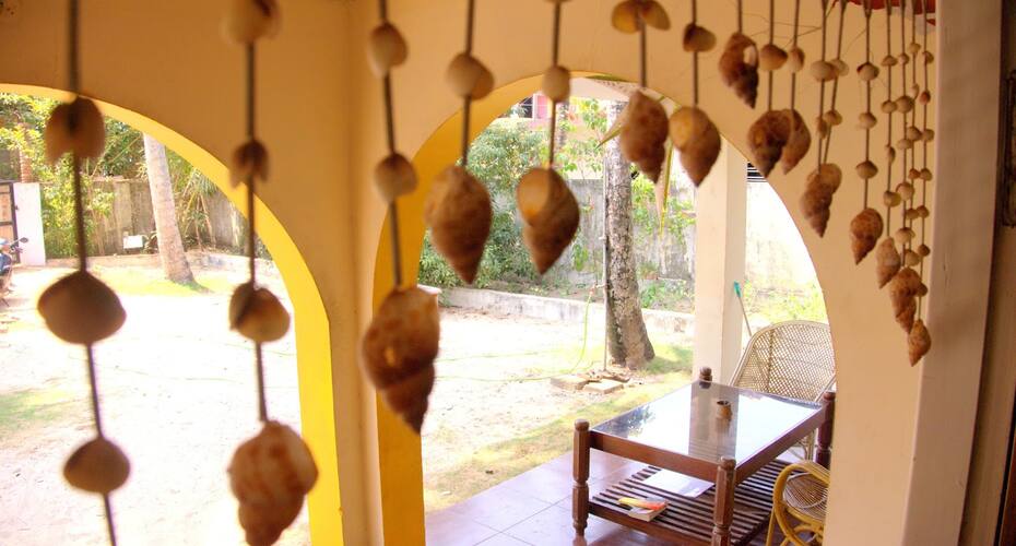 Funky art Beach house, Alleppey 5