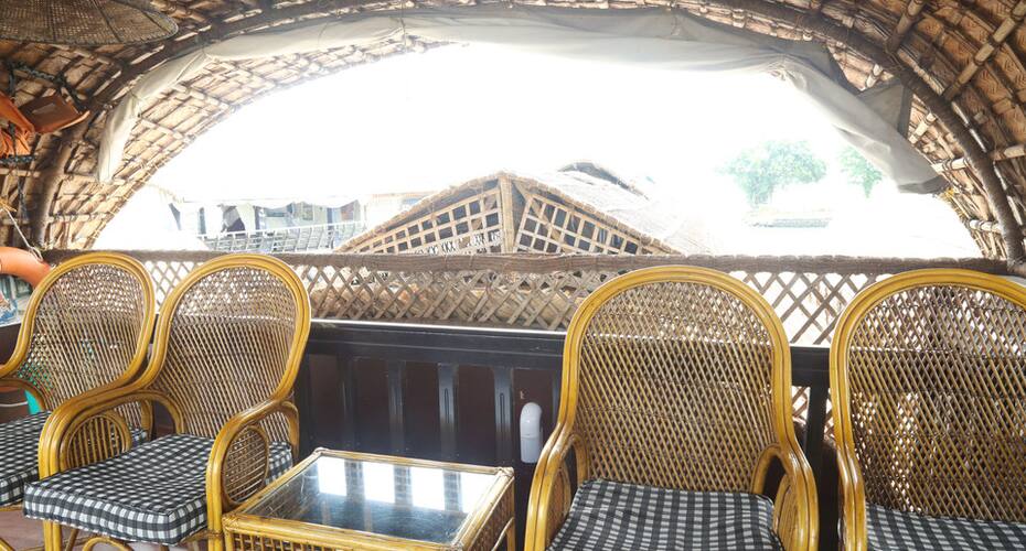 Tharavad houseboat, Alleppey 4