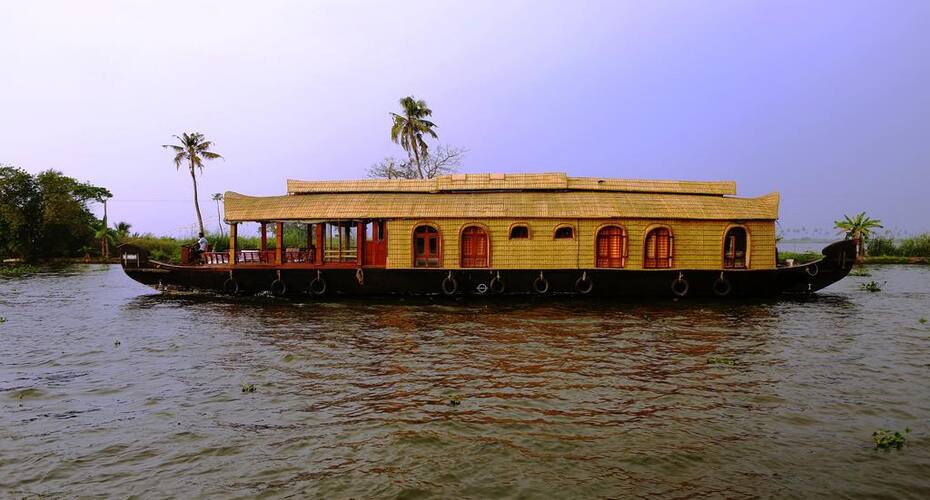 Kera houseboat 2 ROOM, Alleppey 4