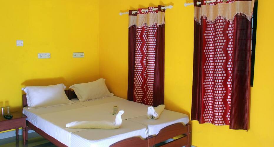 Lake castle, Alleppey 5