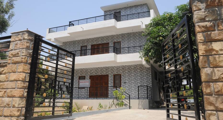 Hotel Mon Repos, Lonavala 2