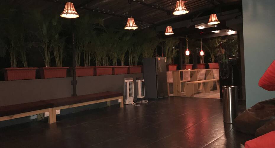 Bollywood Bed and Breakfast, Mumbai 3