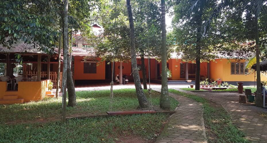 The Isle - Deluxe Dbl Room, Kochi 3