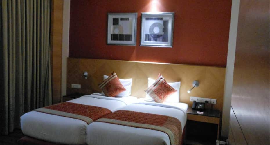 HOTEL SAVOY SUITES NOIDA 4* (India) - from US$ 77 | BOOKED