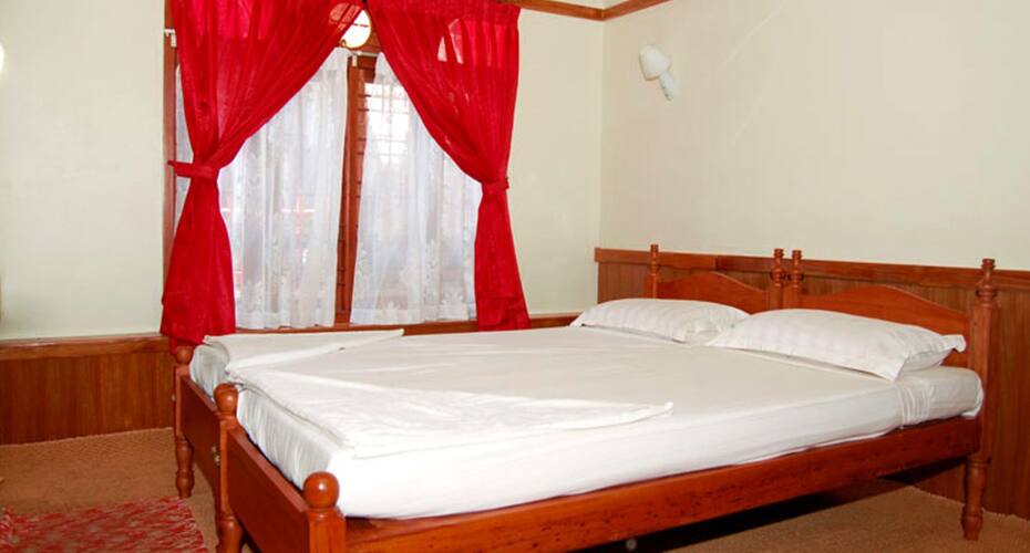 Welcome Cruise Three, Alleppey 5