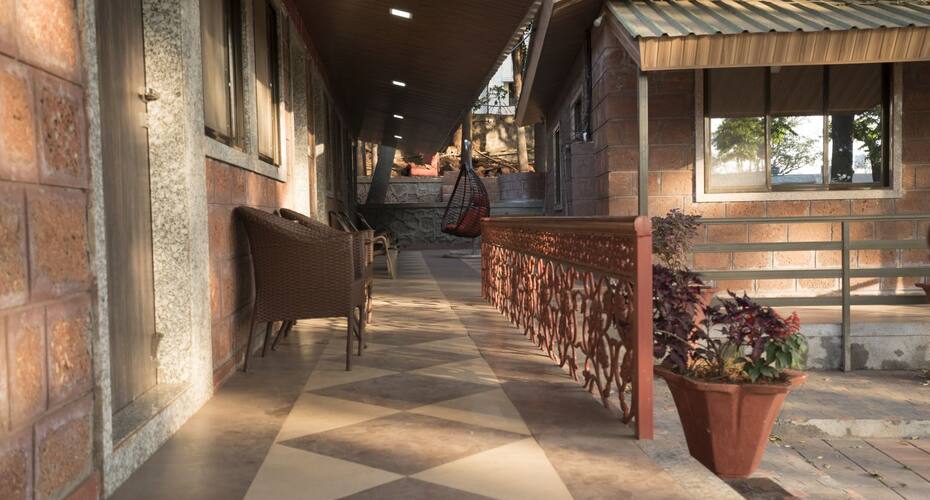 Hotel Ambassador, Panchgani 2