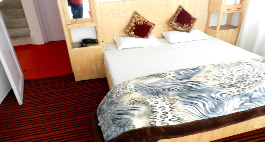Hotel Green Hills, Pahalgam 3