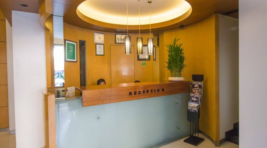 Hotel Le Royce Koregaon Park, Pune 2