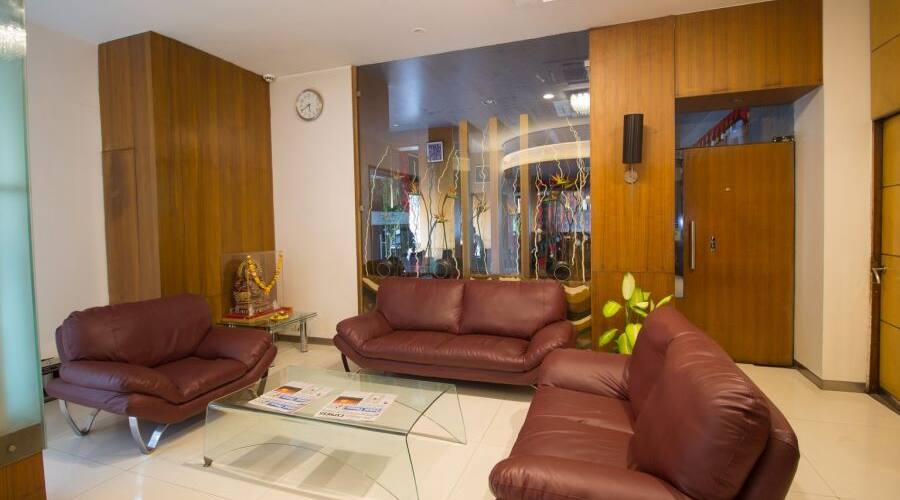 Hotel Le Royce Koregaon Park, Pune 3
