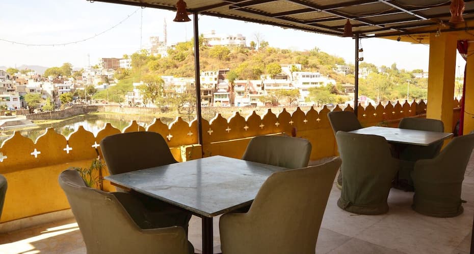 Hotel Madhurasa Lakeview, Udaipur 2