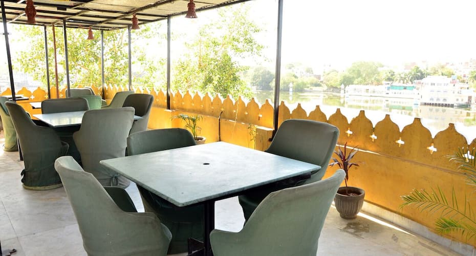 Hotel Madhurasa Lakeview, Udaipur 3