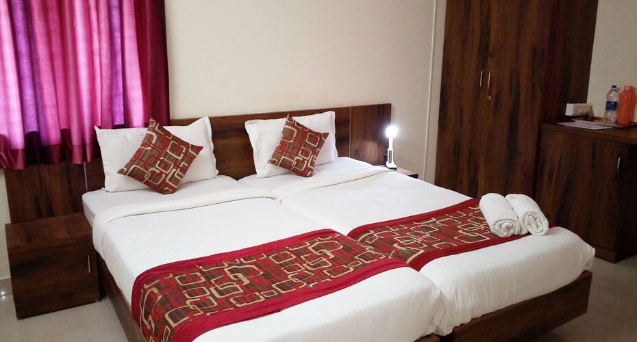 NYC Luxury Service Apartments, Hyderabad 4
