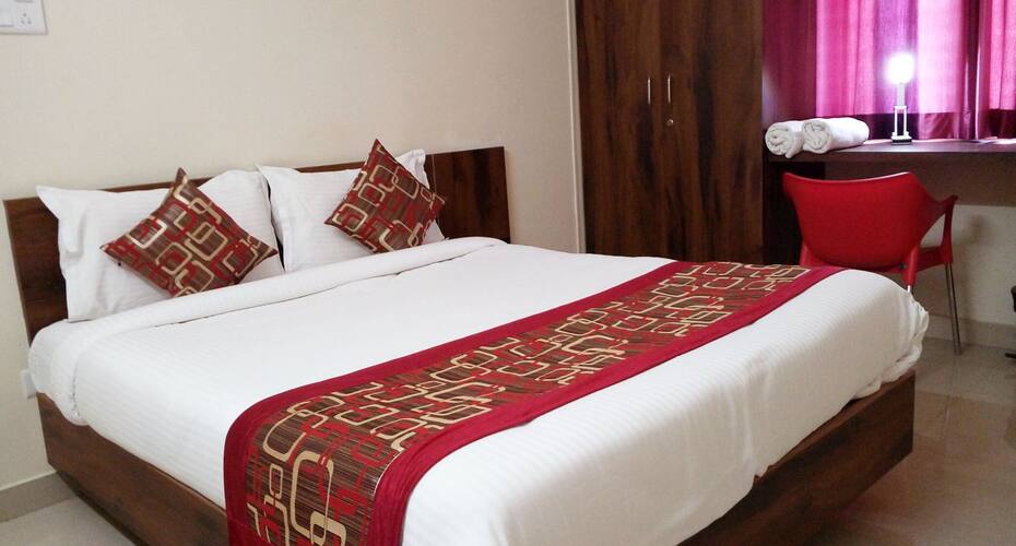 NYC Luxury Service Apartments, Hyderabad 5