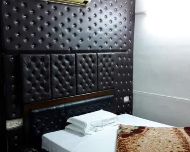 Hotel Lee Barista, Saharanpur 5