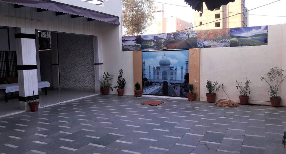 Shree Bihariji Cottage, Agra 4