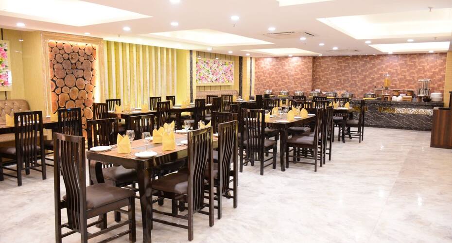 Sk Crown Park New Delhi Book This Hotel At The Best Price - 