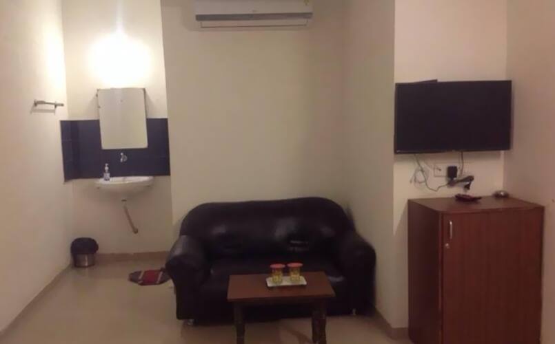Hotel Meghdeep, Ahmedabad 5