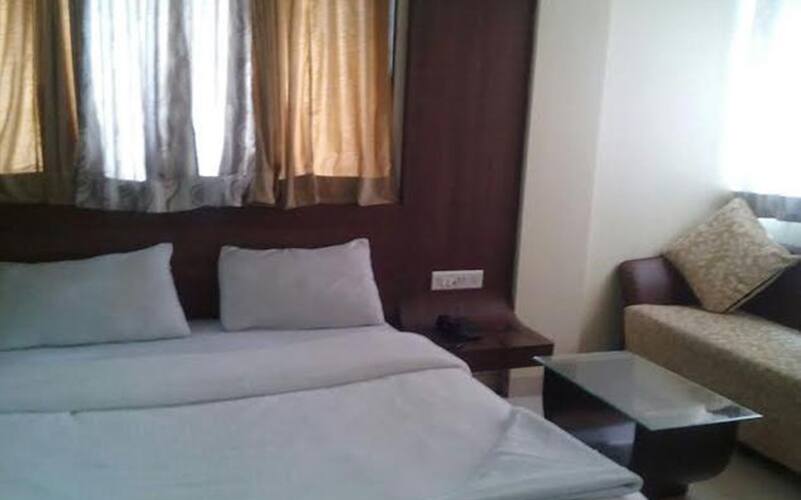 Hotel Nidhi Lodge, Pune 2