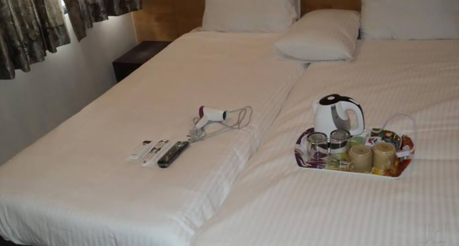 Hotel Nidhi Lodge, Pune 3