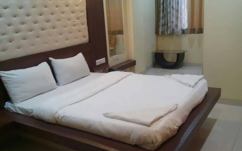 Hotel Nidhi Lodge, Pune 5