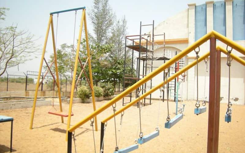 City Sports Club, Akola 3