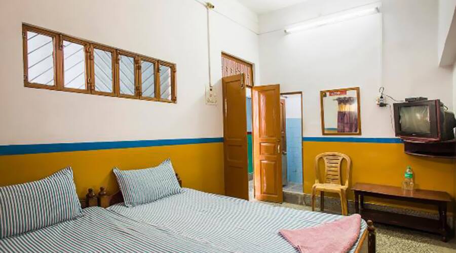 Yashoda Lodge, Azamgarh 5