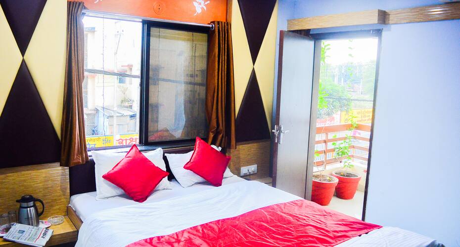 Hotel Kalash (Opp. Railway Station), Ujjain 5