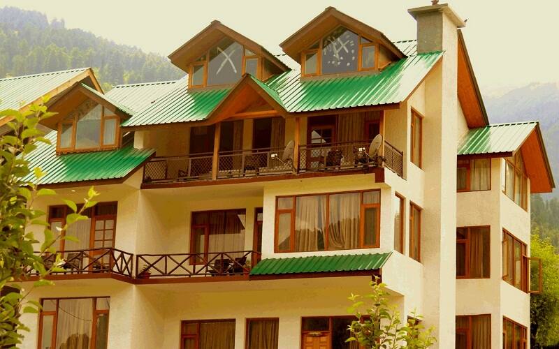 The Explorers Inn, Manali 2