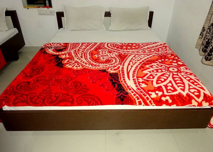 Hotel Dev Villa Ambaji, Ambaji 4