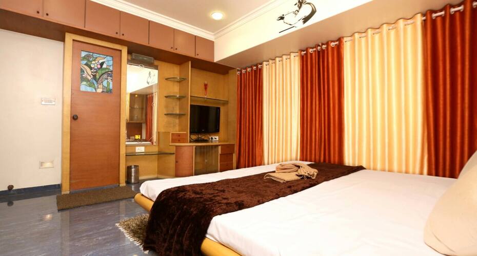 Royal duplex suite in decent cost, Mumbai 5