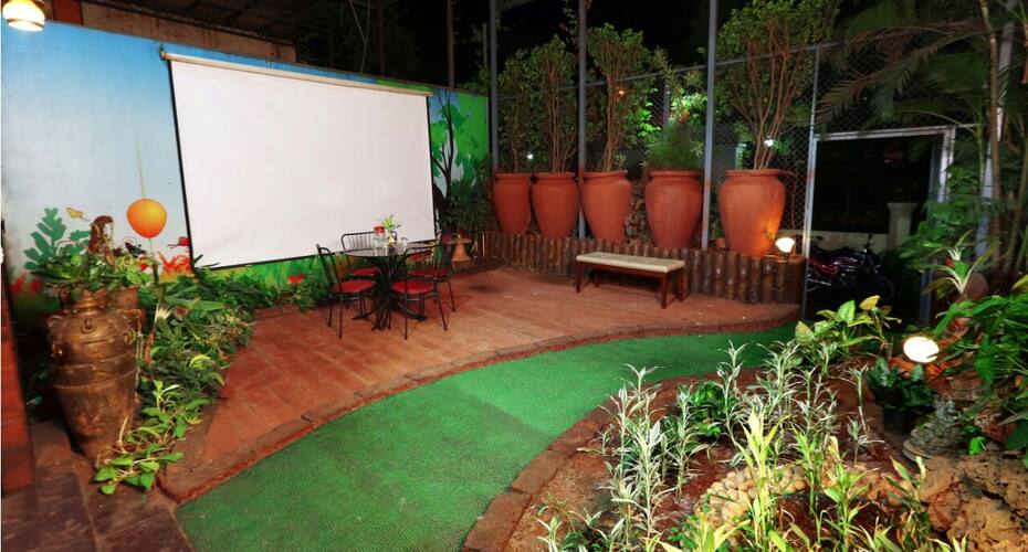 Royal duplex suite in decent cost, Mumbai 4