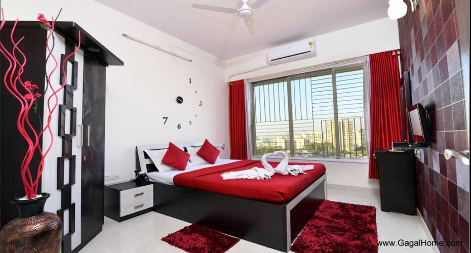 2 Bedroom Service Apartment In Borivali East, Mumbai 5