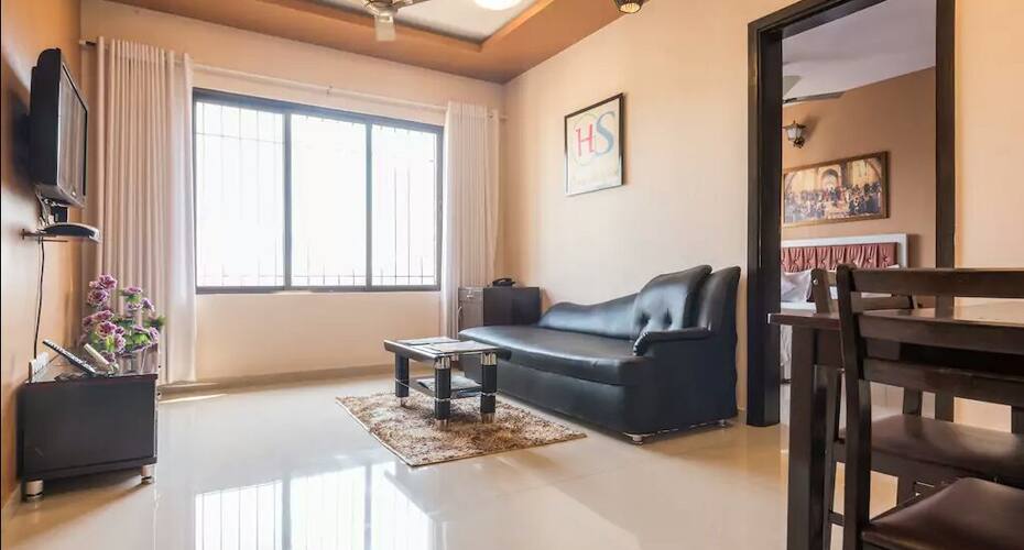 2 Bedroom apartment in Goregaon east, Mumbai 2